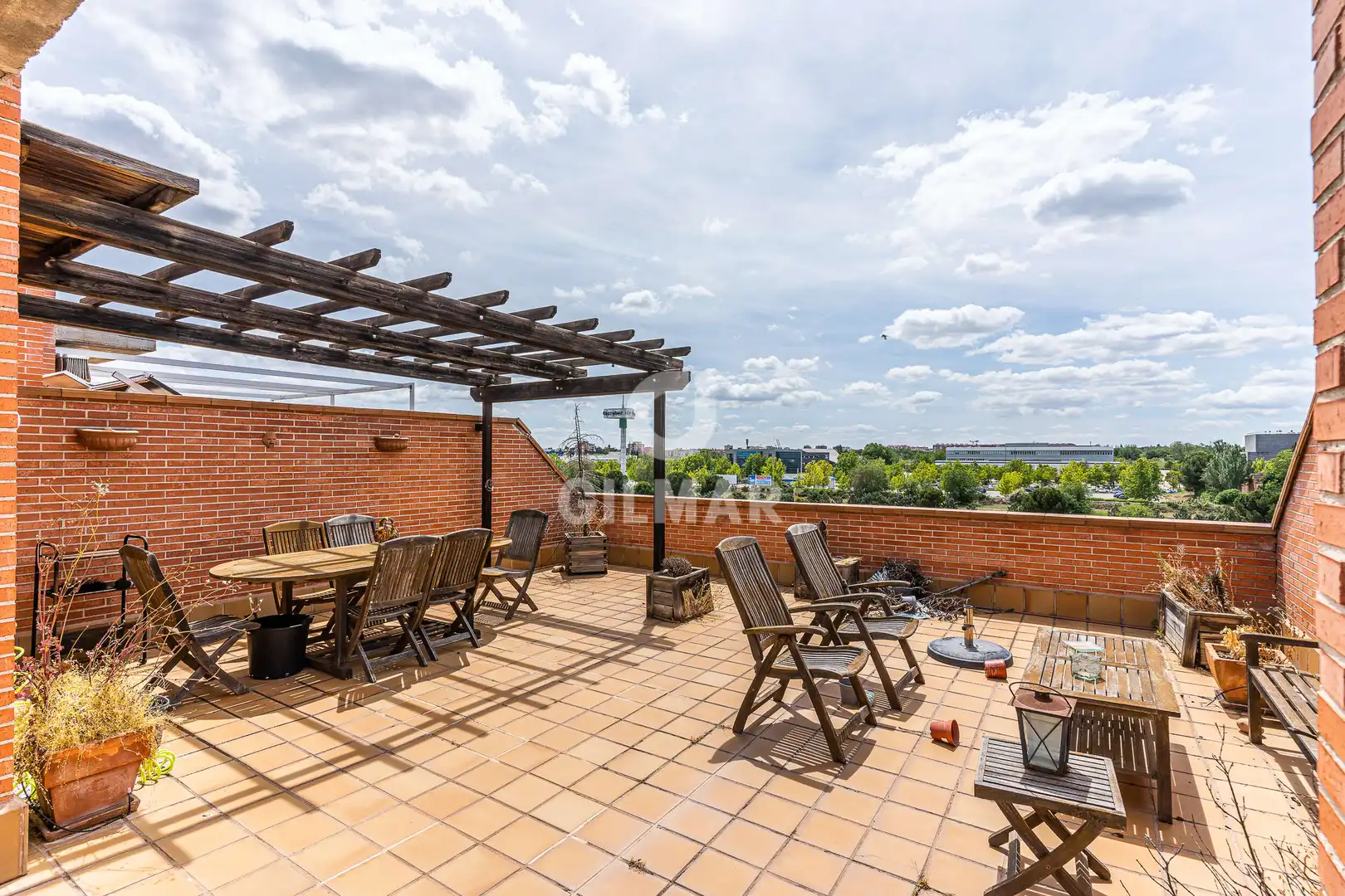 Terraza de Ático en venta en Pozuelo de Alarcón con Calefacción, Jardín privado y Trastero