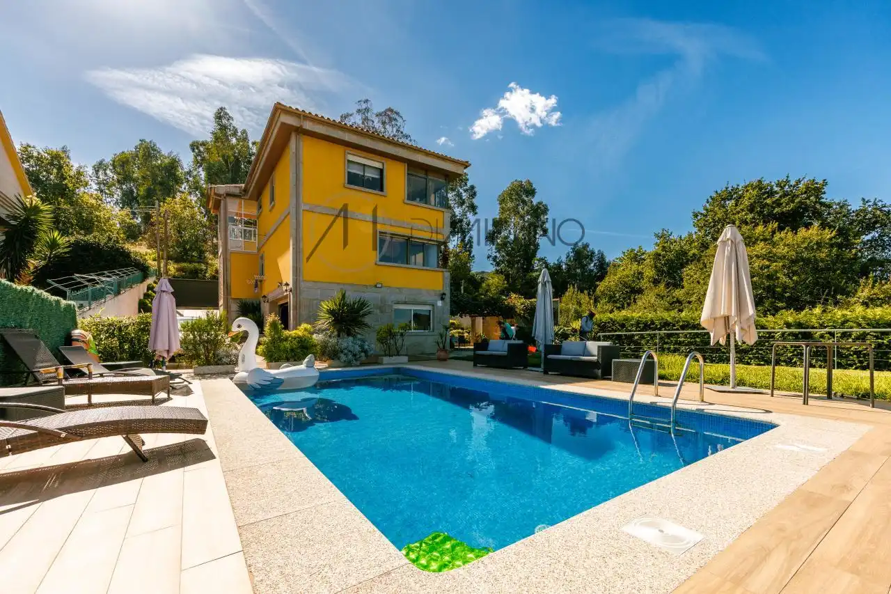 Xalet amb piscina en venda a Camino Tintureira