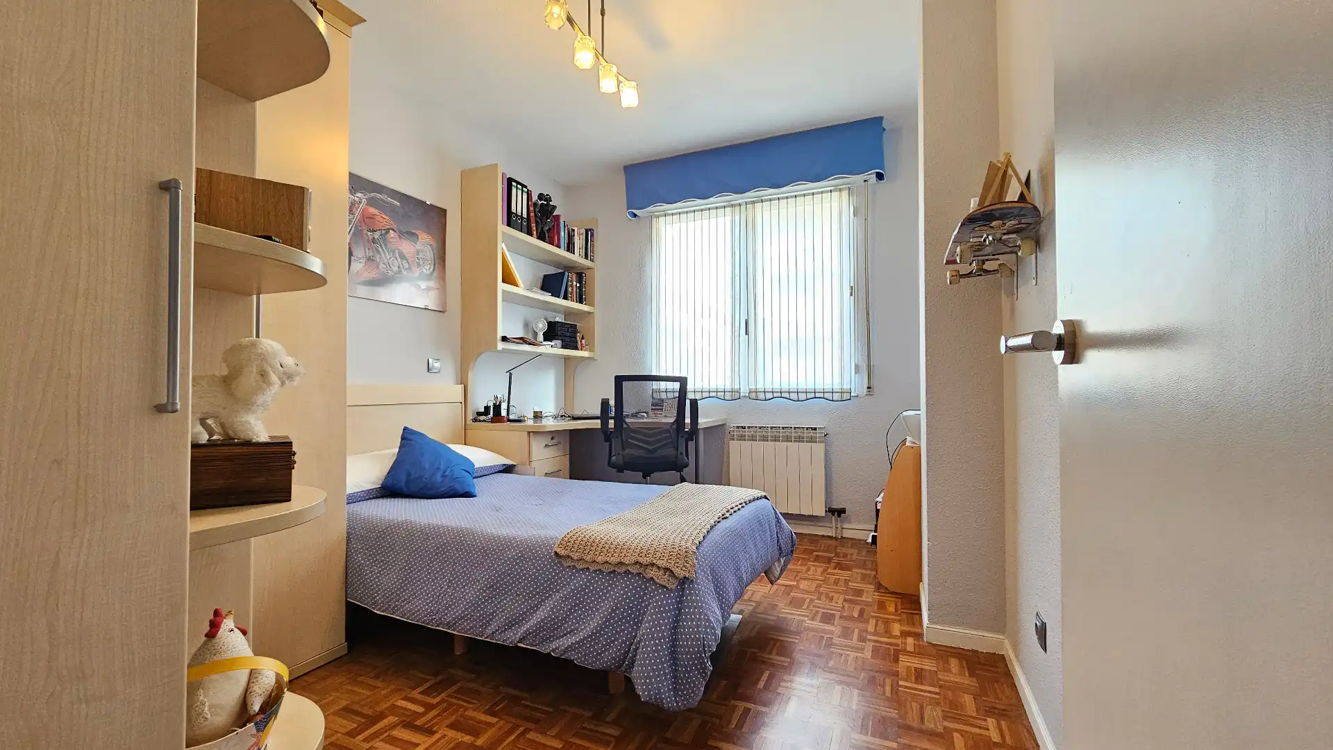 Dormitori de Pis en venda en Vitoria - Gasteiz amb Calefacció, Parquet i Terrassa