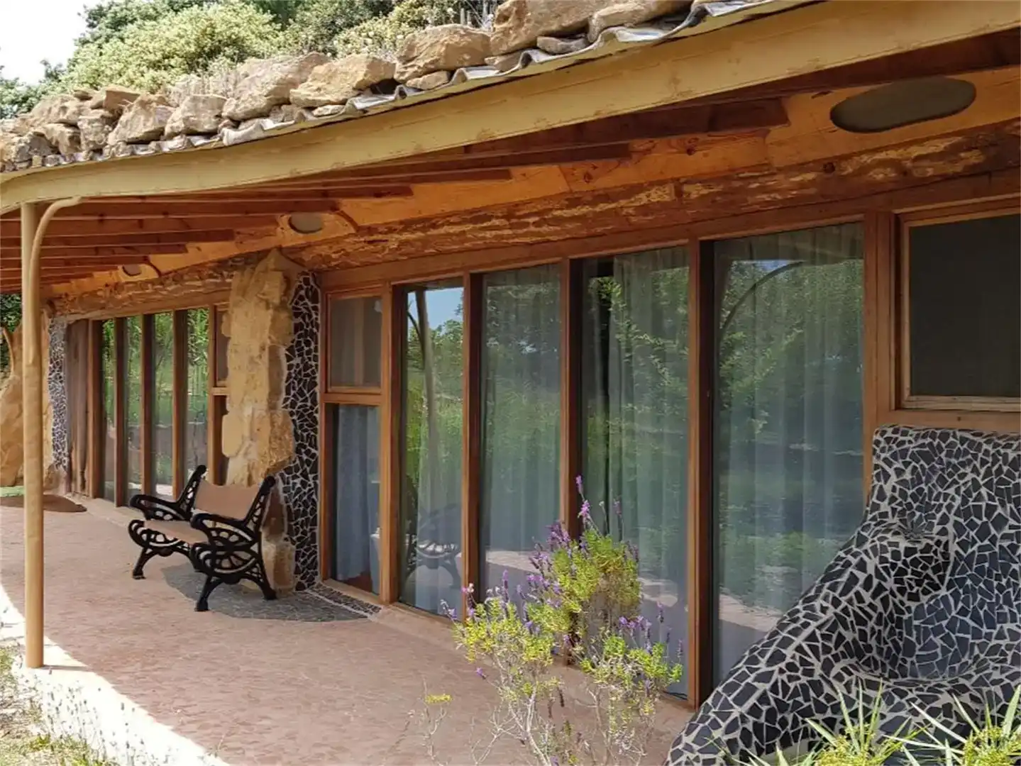 Terrasse von Country house zur Miete in Sierra Engarcerán mit Privatgarten