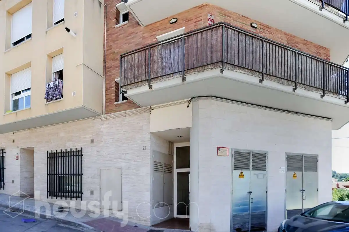 Vista exterior de Dúplex en venda en Sant Vicenç de Castellet amb Aire condicionat, Terrassa i Traster
