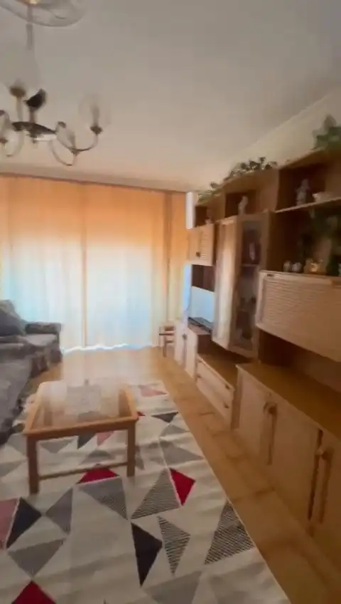 Sala d'estar de Pis de lloguer en Ciudad Real amb Calefacció