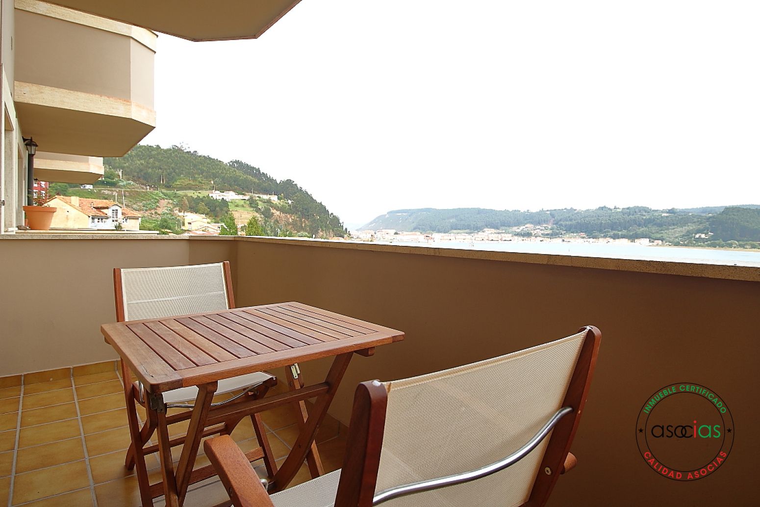 Terrasse von Wohnung zum verkauf in Muros de Nalón mit Heizung, Privatgarten und Parkett