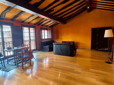House with balcony for sale in Calle Sol