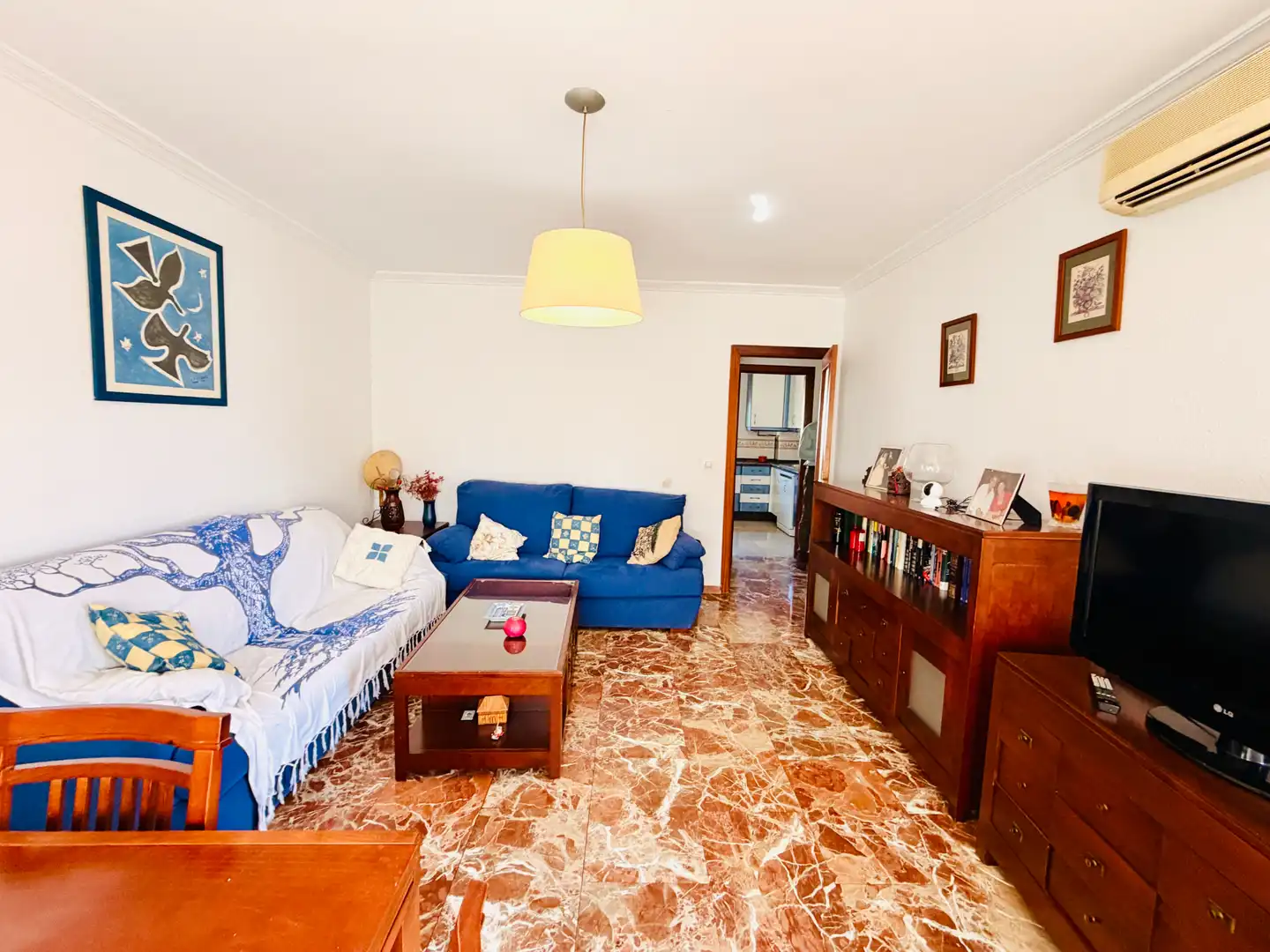 Living room of Flat for sale in Sevilla  with Air Conditioner and Terrace