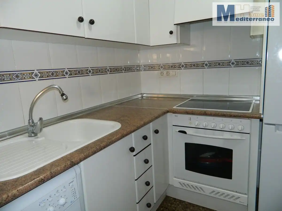 Cuina de Apartament de lloguer en Canet d'En Berenguer amb Aire condicionat, Calefacció i Terrassa