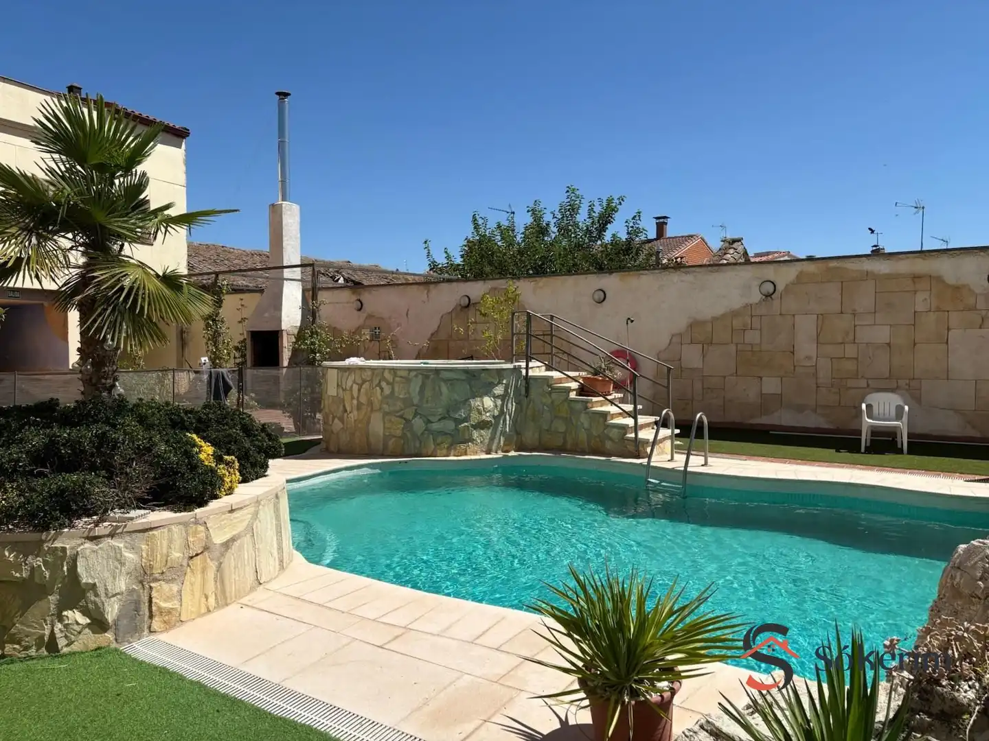 Schwimmbecken von Wohnung zum Verkauf in Alcabón mit Klimaanlage, Heizung und Privatgarten