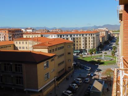 Vista exterior de Pis en venda en  Pamplona / Iruña