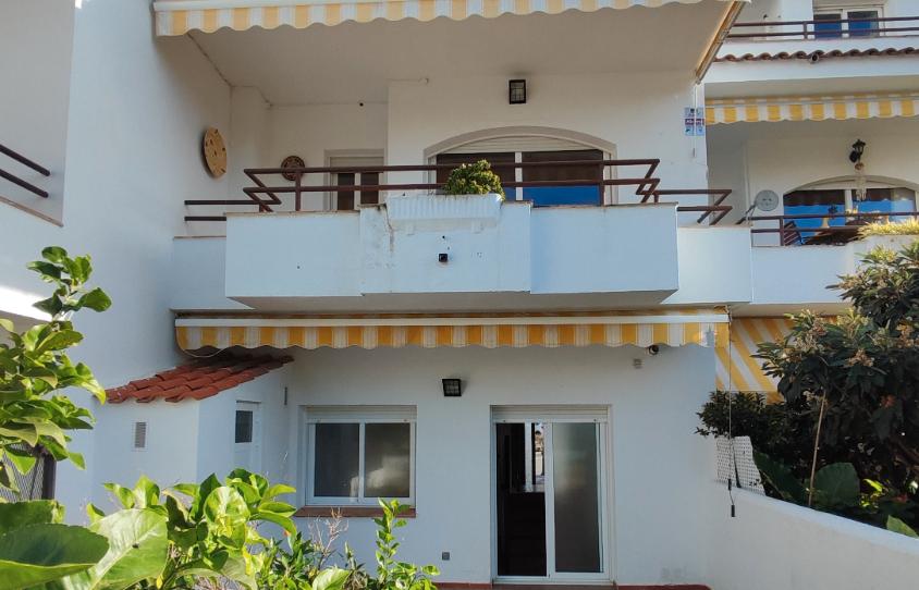 Photo 1 of Single-family semi-detached for sale in Avinguda Dels Pavos, Els Pavos, Girona