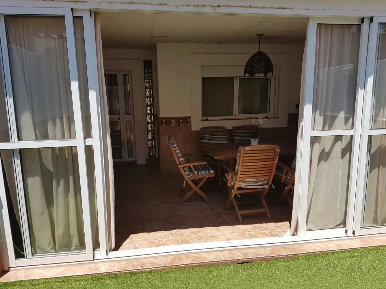 Terrassa de Casa adosada en venda en Algeciras amb Jardí privat, Traster i Moblat