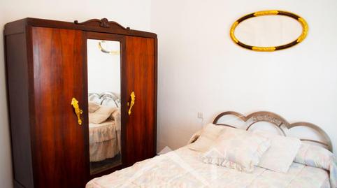 Foto 5 de Casa adosada en venda a Calle Cruz, Almadén de la Plata, Sevilla