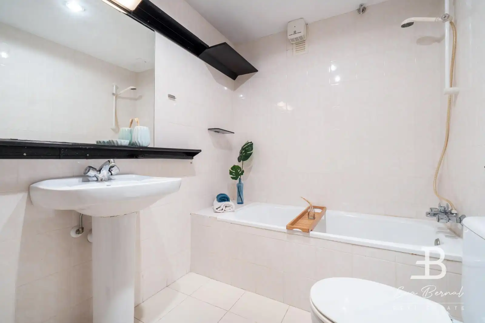 Bathroom of Attic for sale in Vila-seca  with Air Conditioner, Heating and Private garden