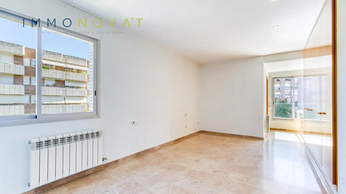 Bedroom of Flat for sale in Eixample Sud – Migdia
