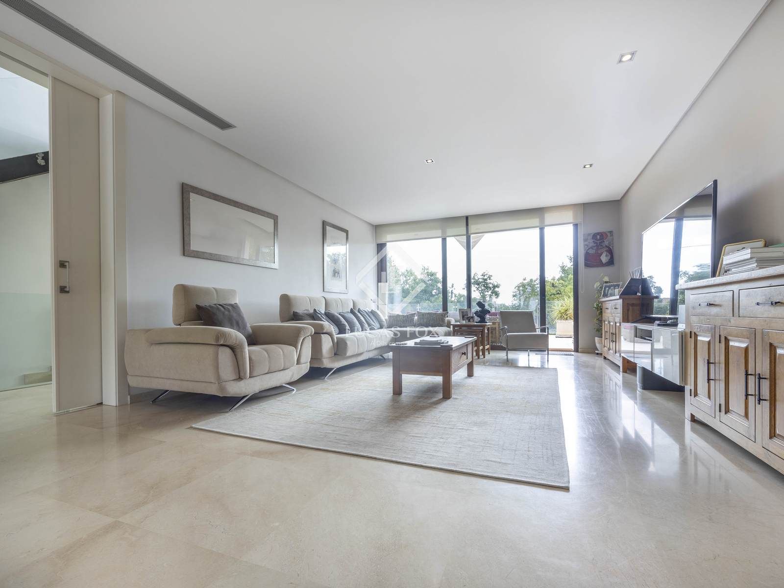 Sala d'estar de Casa o xalet en venda en Godella amb Aire condicionat, Calefacció i Jardí privat