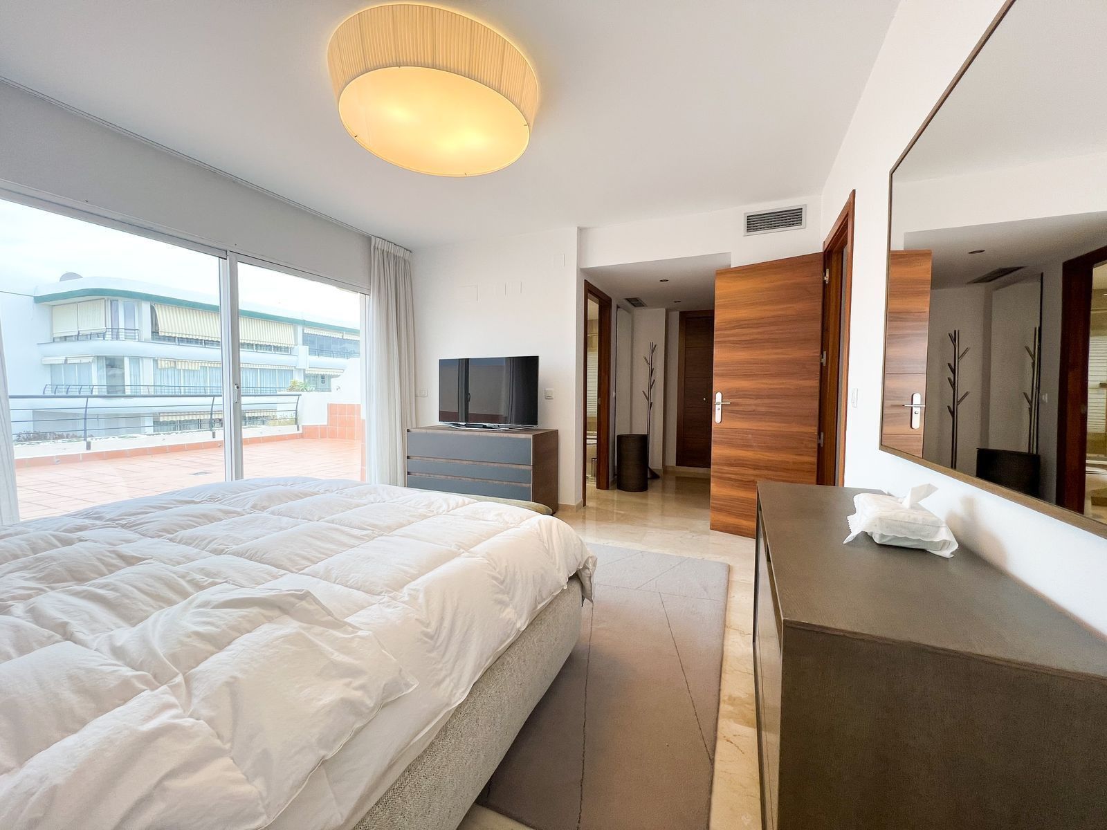 Habitación de Ático en venta en Marbella con Aire acondicionado, Terraza y Piscina