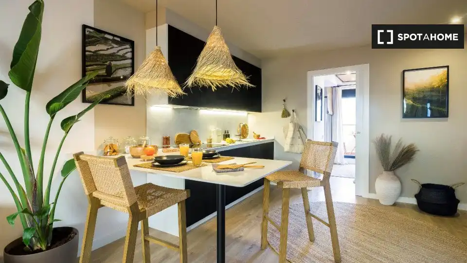 Cocina de Apartamento para compartir en Barcelona con Aire acondicionado, Calefacción y Terraza