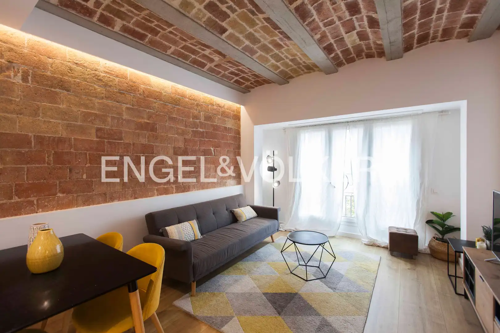 Wohnzimmer von Wohnung zum Verkauf in Barcelona mit Klimaanlage, Heizung und Parkett