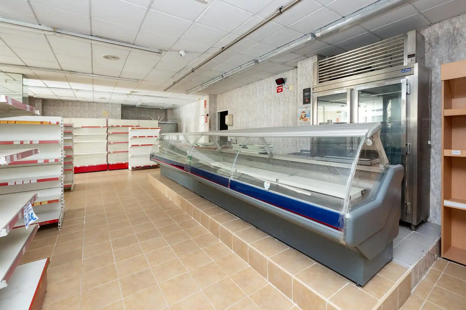 Locale commerciale in vendita a Gójar, imagen 13