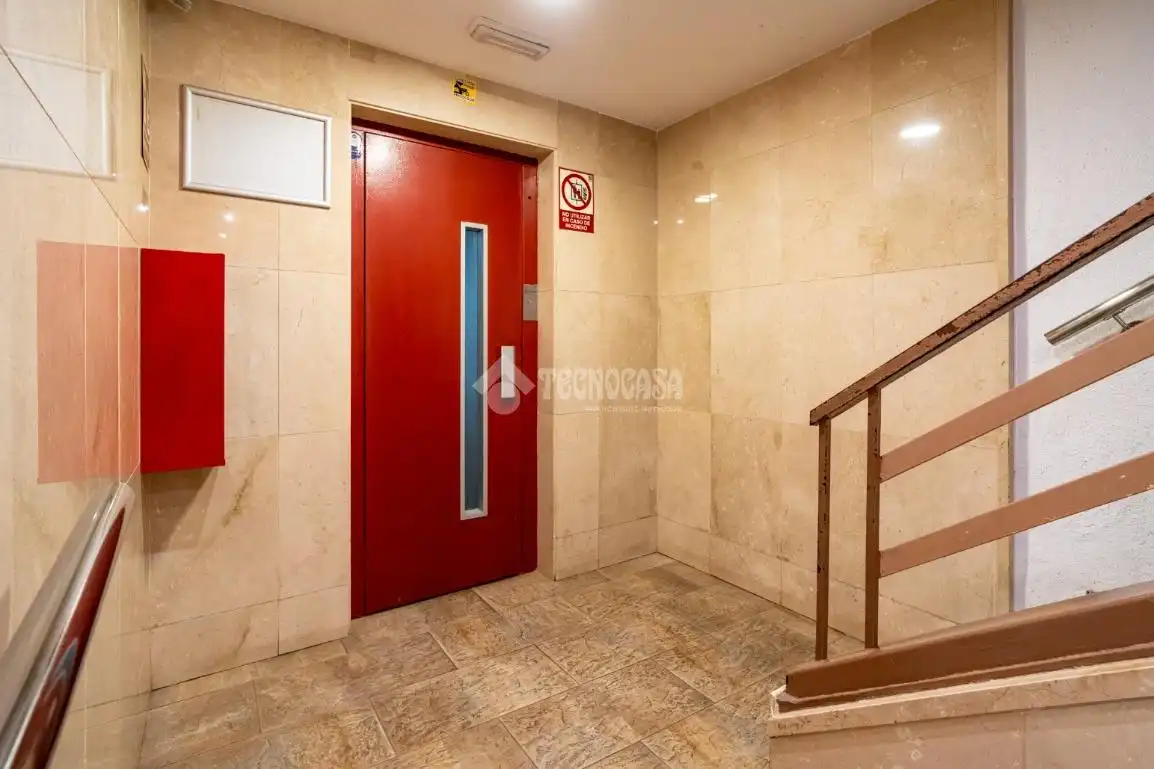 Flat for sale in Granada  with Air Conditioner, Heating and Terrace