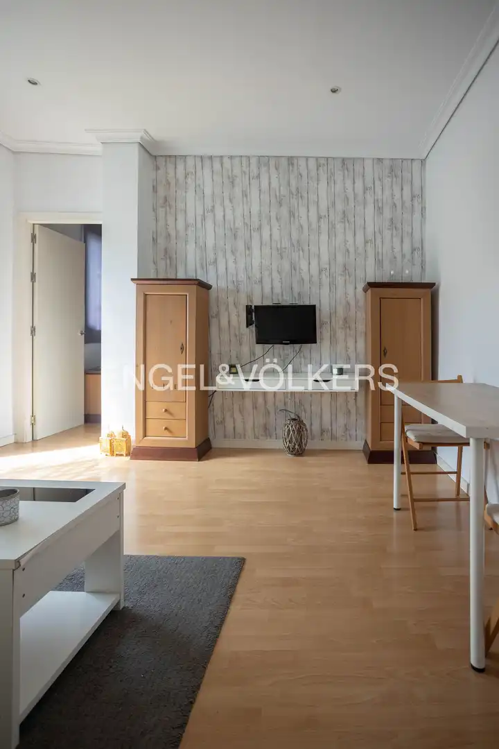 Sala d'estar de Àtic en venda en Sevilla amb Aire condicionat, Calefacció i Terrassa