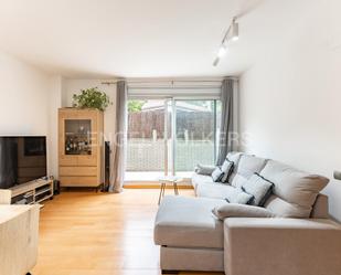 Living room of Apartment for sale in Sant Cugat del Vallès  with Air Conditioner, Heating and Private garden