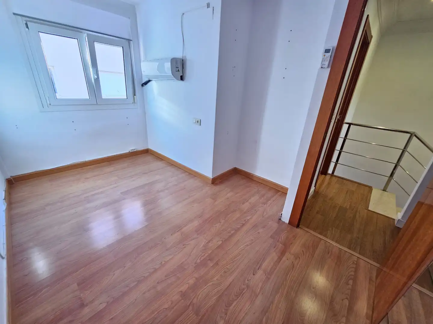 Habitación de Casa adosada en venta en Ogíjares con Aire acondicionado, Trastero y Amueblado