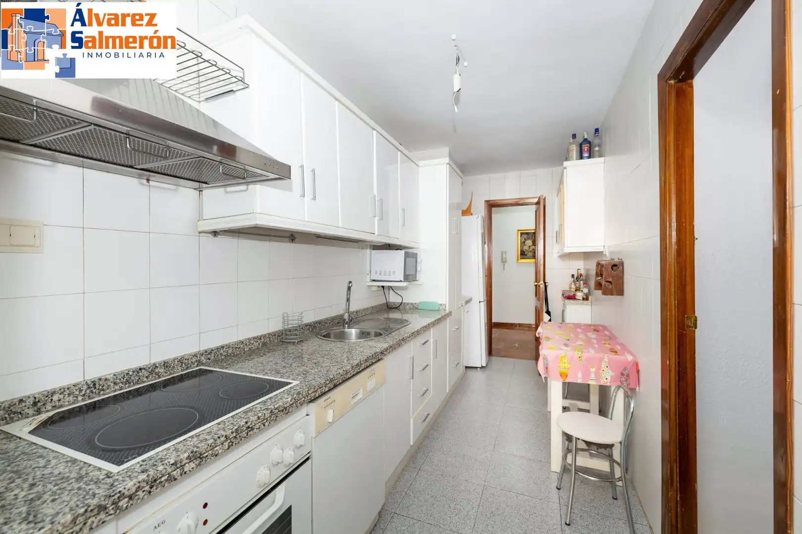 Küche von Wohnung zur Miete in Granada mit Heizung, Terrasse und Möbliert