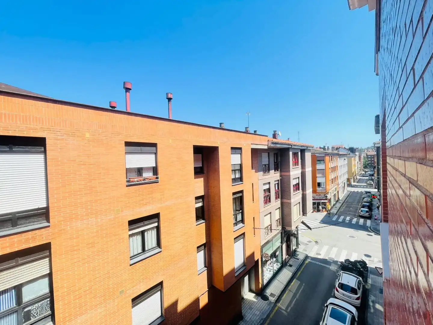 Vista exterior de Apartament en venda en Gijón  amb Calefacció i Traster