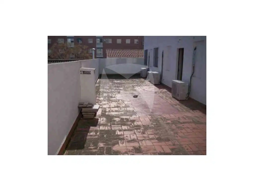 Local comercial en venda a Argüello Carvajal Teologo Siglo XVII, imagen 6