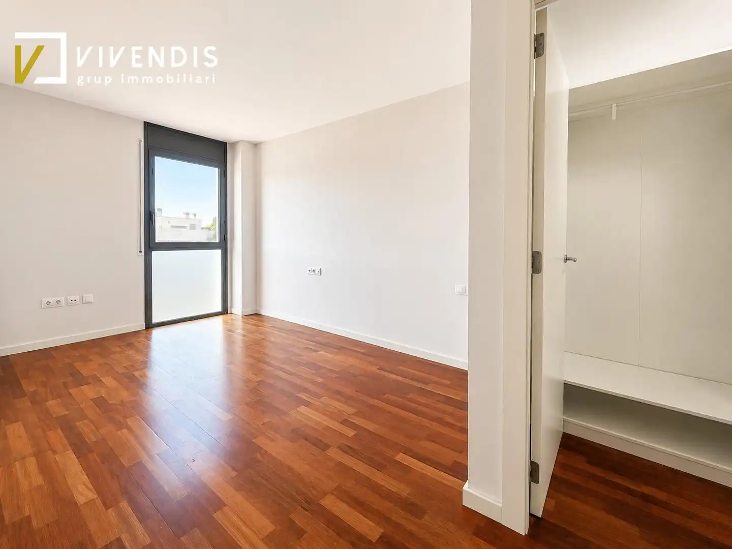 Schlafzimmer von Wohnung zum Verkauf in Lleida mit Klimaanlage, Heizung und Privatgarten