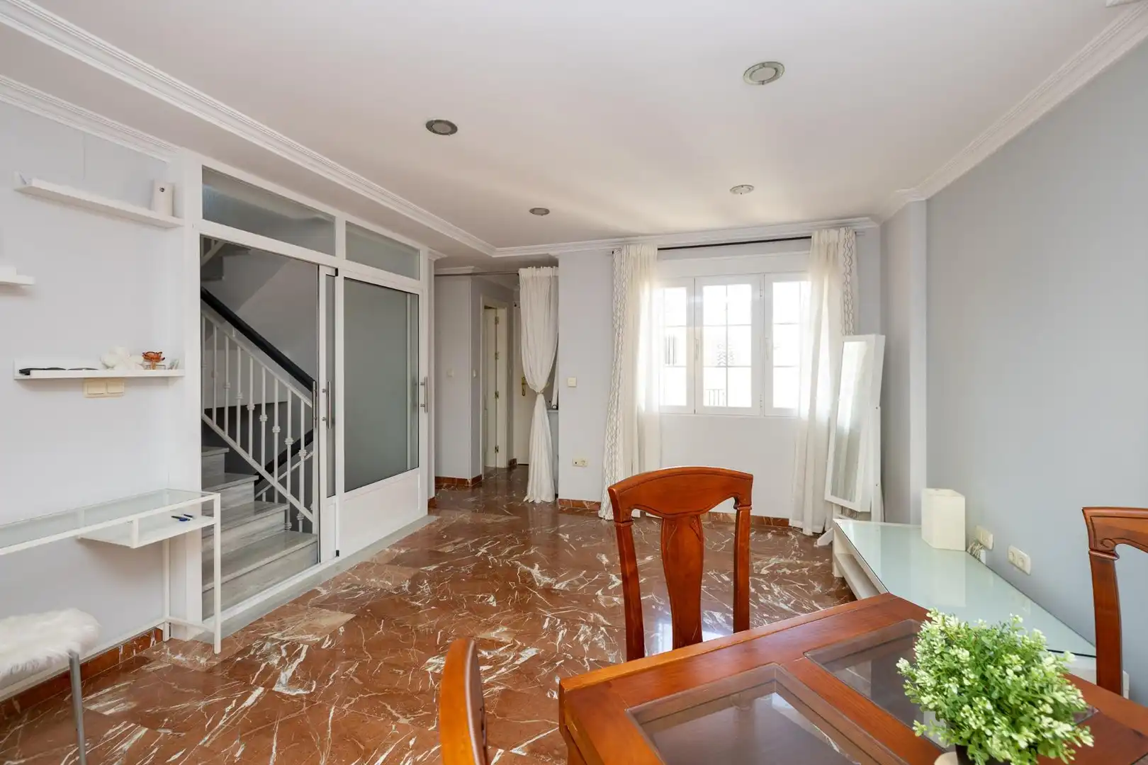Casa aparellada amb terrassa en venda a Cenes de la Vega, imagen 10