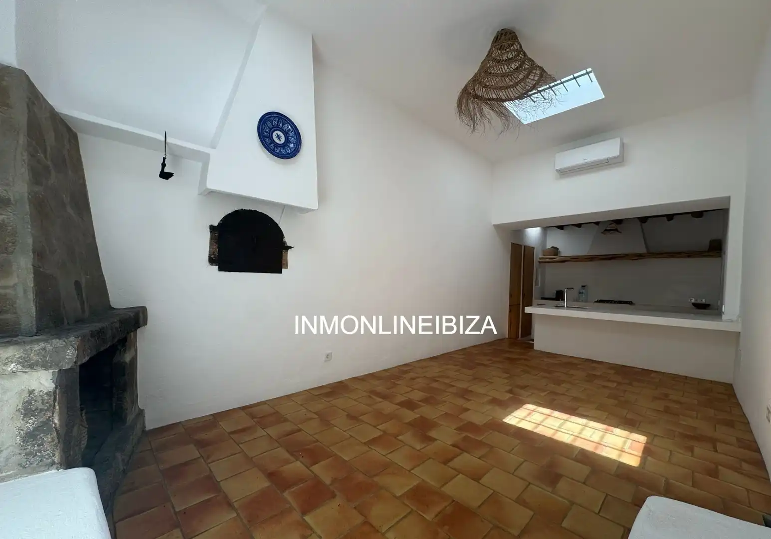 Haus oder Chalet zur Miete in Sant Joan de Labritja mit Privatgarten, Terrasse und Schwimmbad