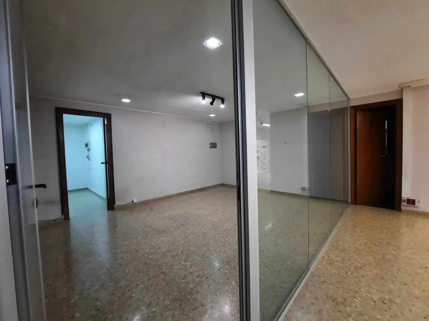Local comercial de lloguer a Carrer de Navarra 3, imagen 11