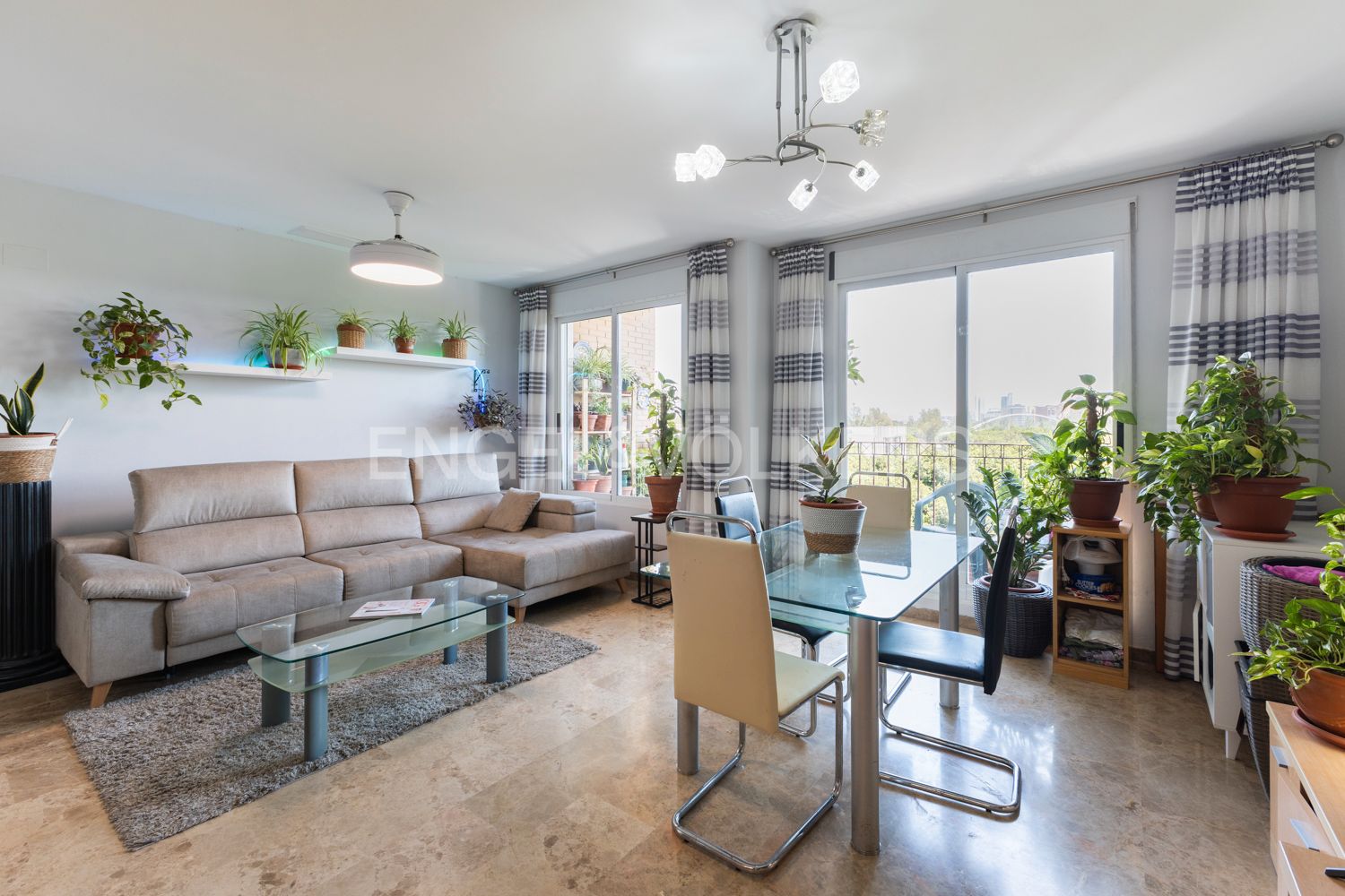 Living room of Apartment for sale in Mislata  with Air Conditioner, Heating and Balcony