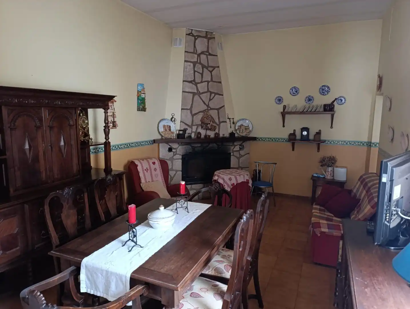 Comedor de Casa adosada en venta en Sariñena con Calefacción, Jardín privado y Terraza