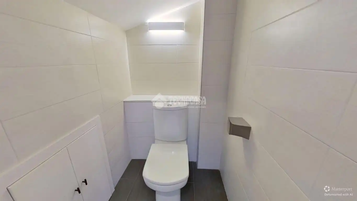 Bany de Àtic en venda en Sabadell
