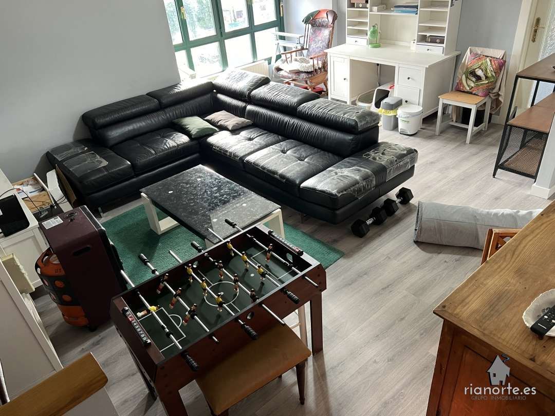 Sala d'estar de Dúplex en venda en Colunga amb Calefacció i Piscina comunitària