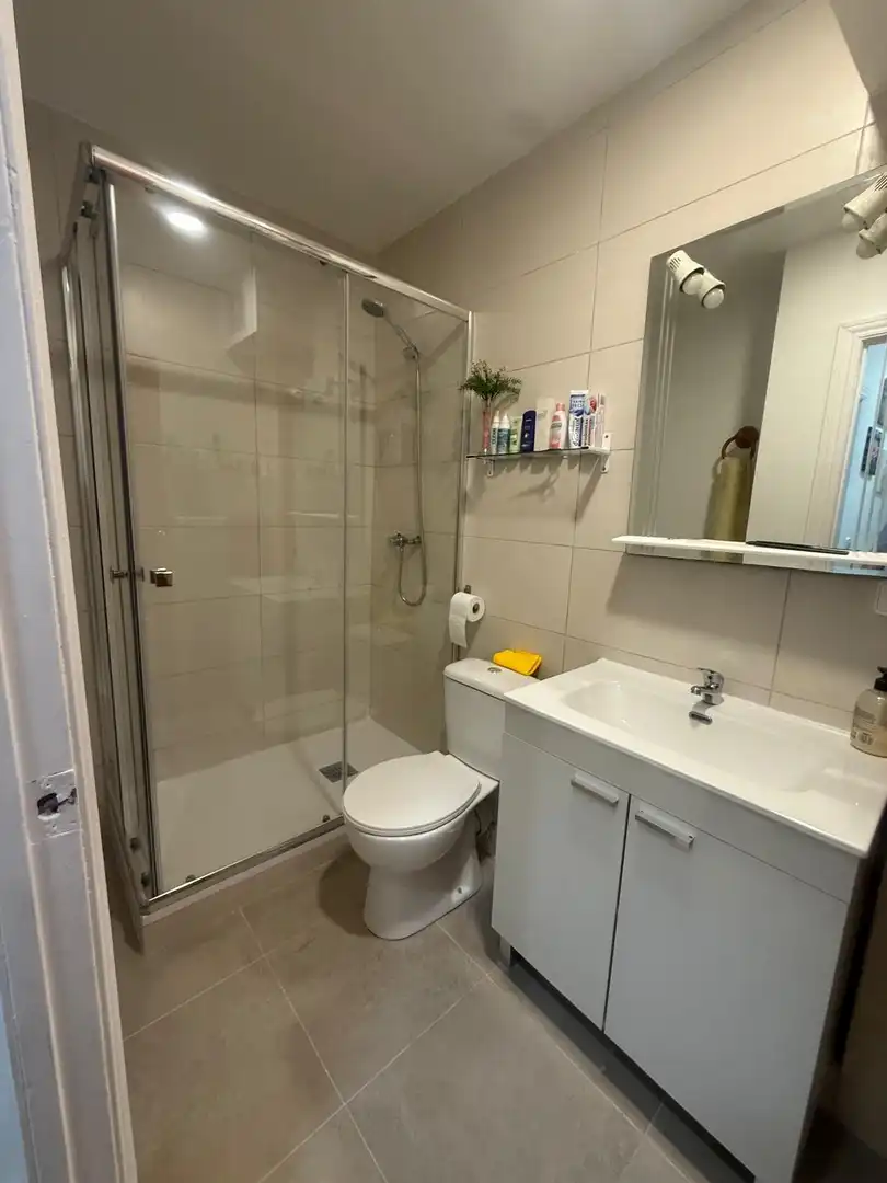 Bathroom of Flat for sale in Esplugues de Llobregat