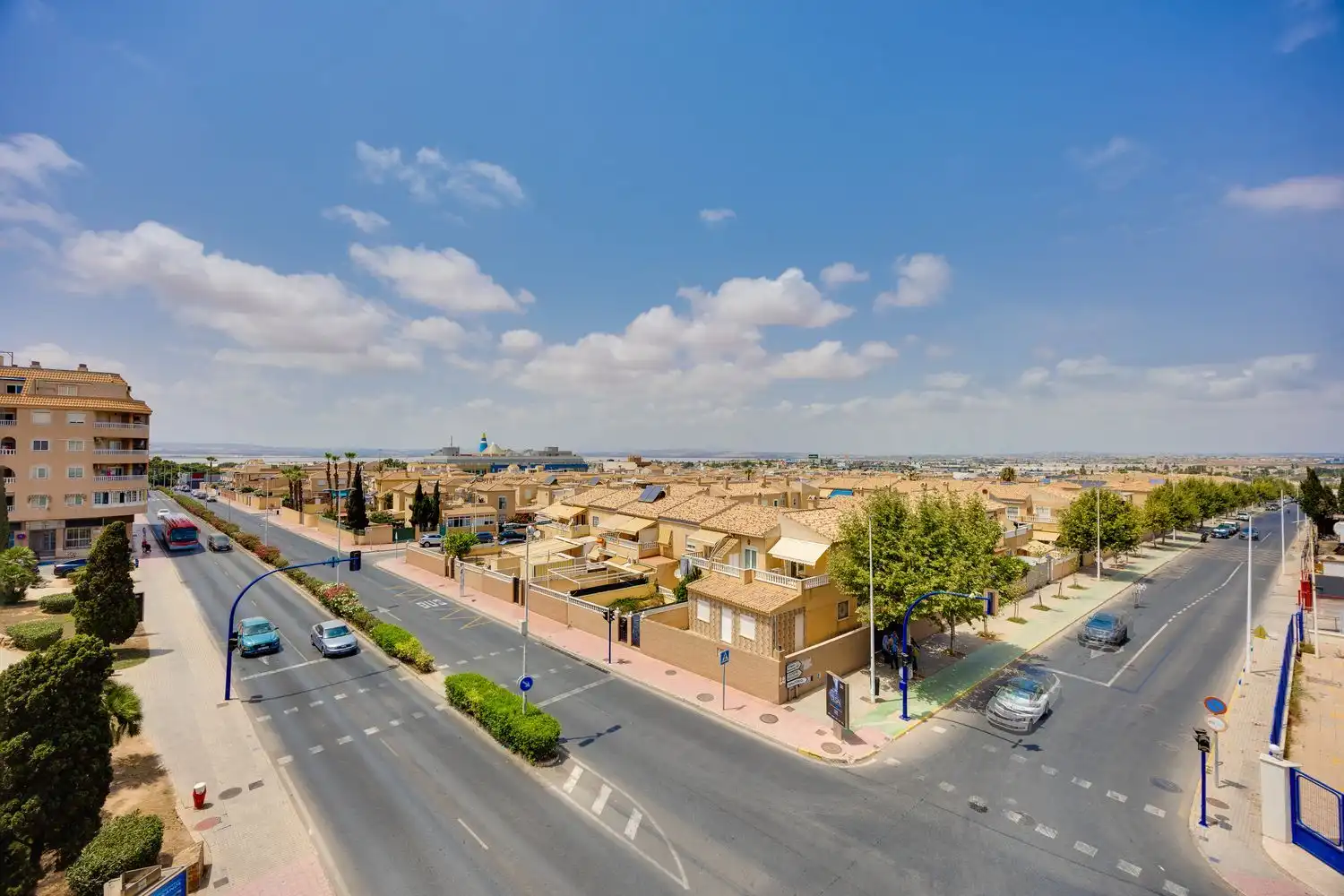 Exterior view of Flat for sale in Torrevieja  with Balcony and Community pool