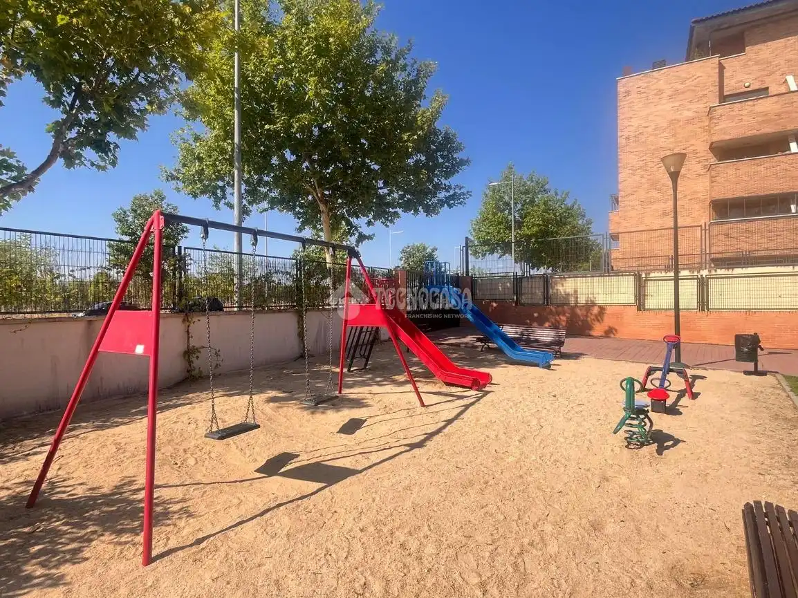 Piso en venta en Navalcarnero con Aire acondicionado, Calefacción y Parquet