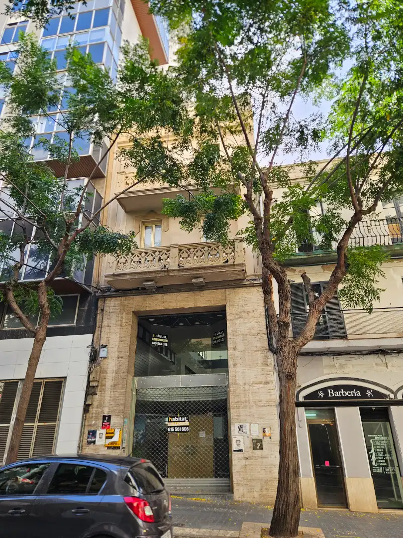 Local commercial à louer à Carrer de Cristòfor Colom 1, imagen 40