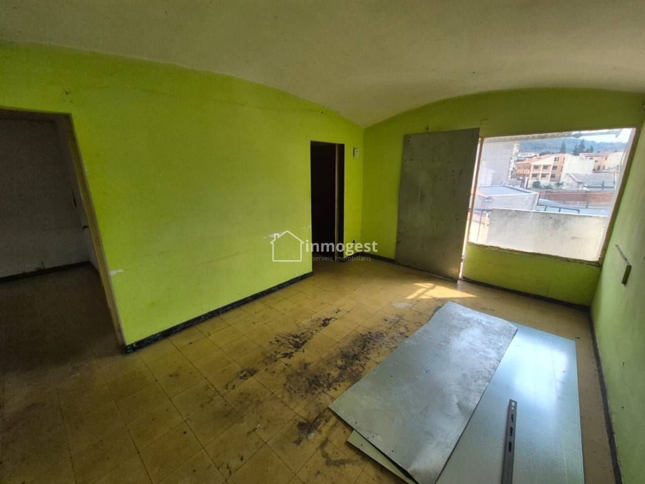 Flat for sale in Anglès  with Balcony