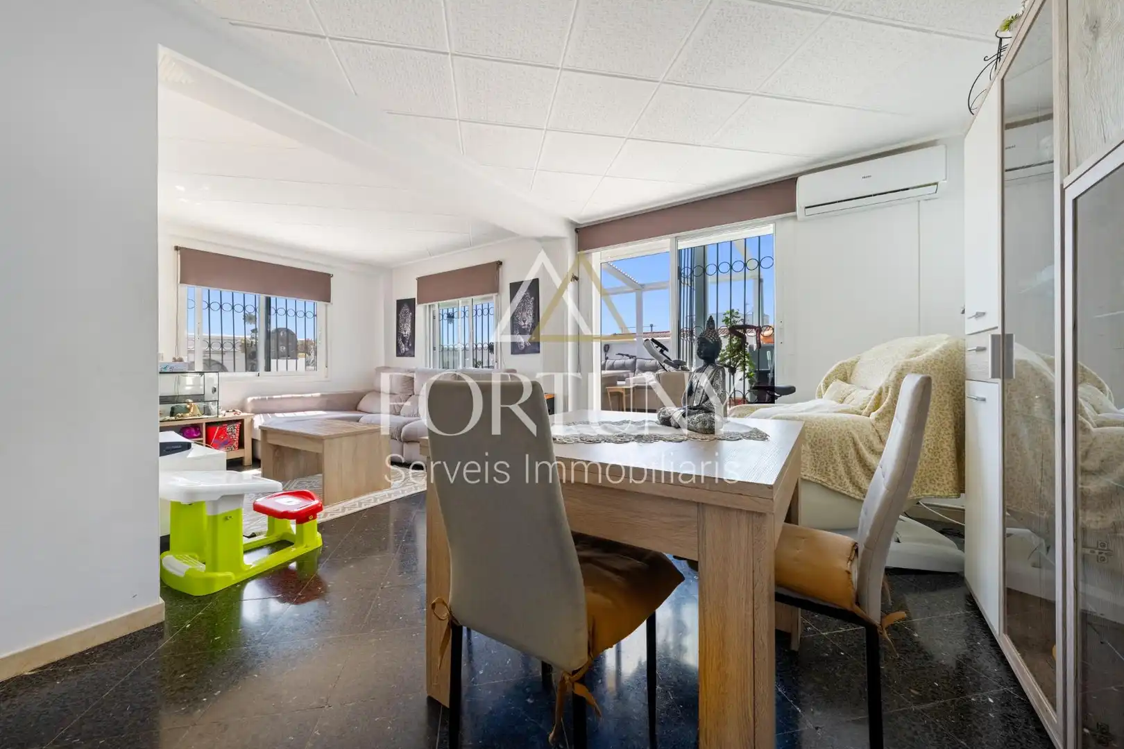 Vista exterior de Ático en venta en Reus con Aire acondicionado y Terraza