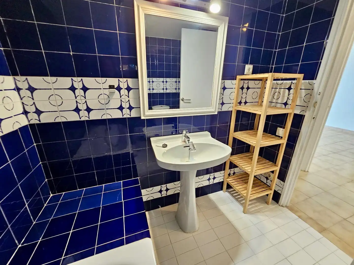 Baño de Piso en venta en Sant Pol de Mar con Terraza, Balcón y Piscina comunitaria