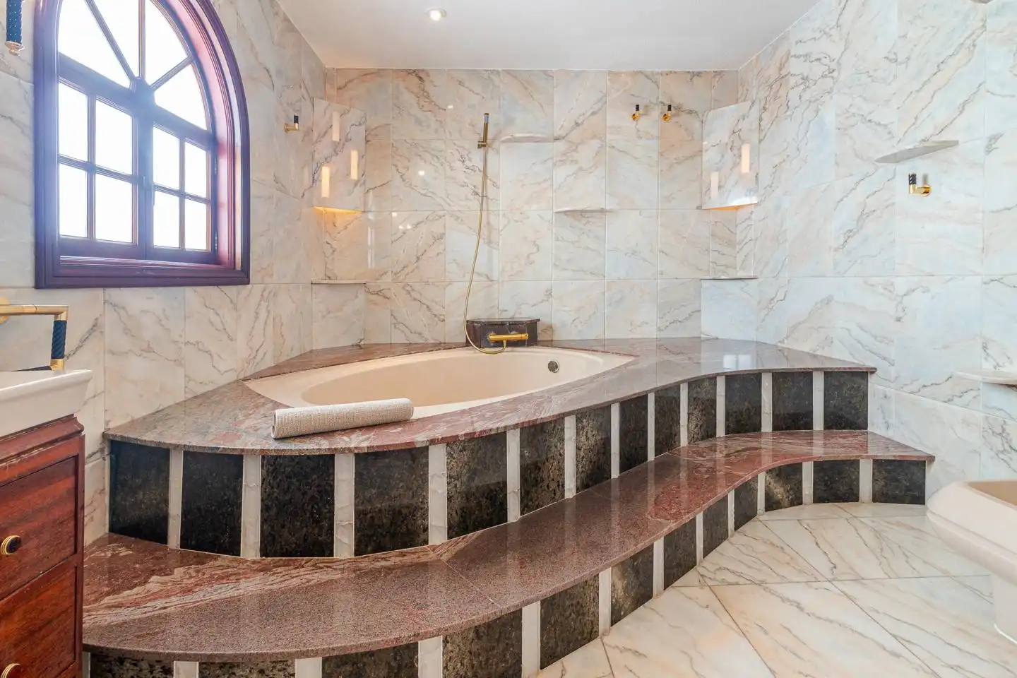 Bathroom of Houses for rent in Mogán  with Private garden, Terrace and Swimming Pool
