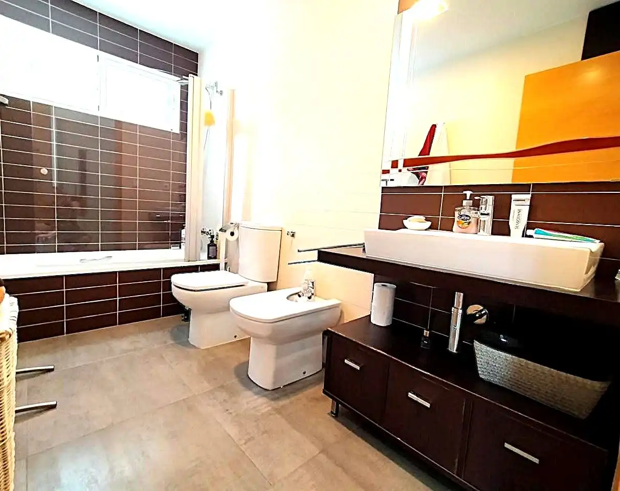 Baño de Casa o chalet en venta en Oliva con Aire acondicionado, Jardín privado y Terraza