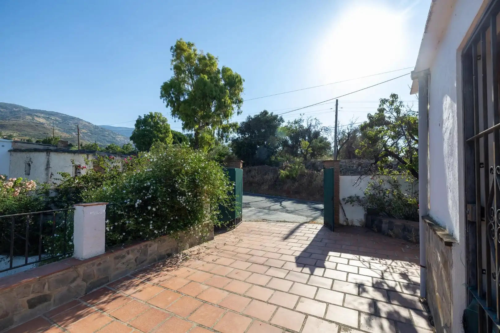 Vista exterior de Casa o chalet en venta en Órgiva con Aire acondicionado, Jardín privado y Terraza