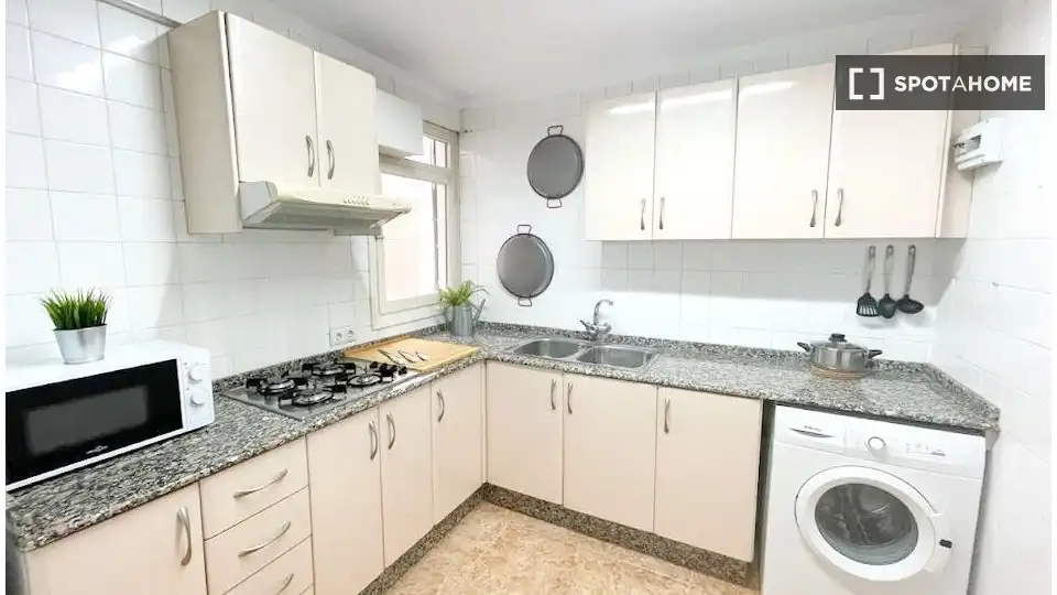 Habitación en El Cabanyal - El Canyamelar
