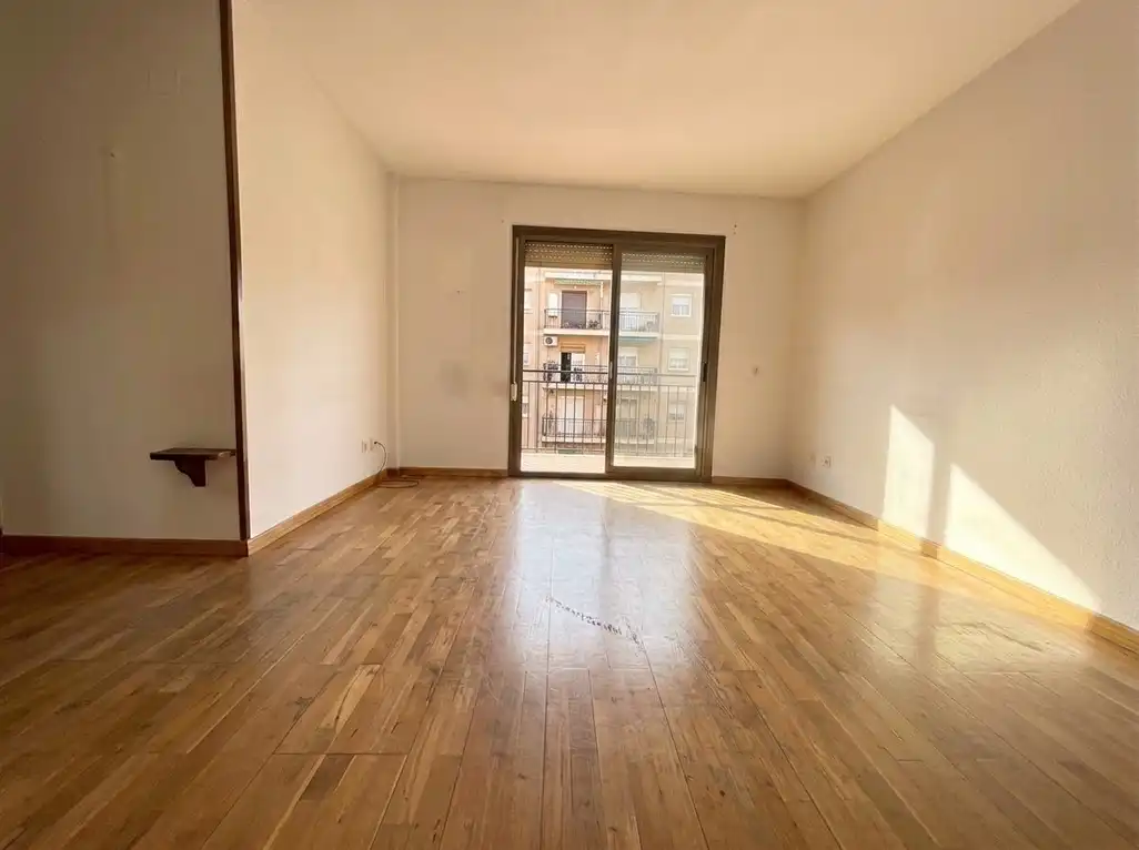 Flat with terrace for sale in Carrer de Mallorca