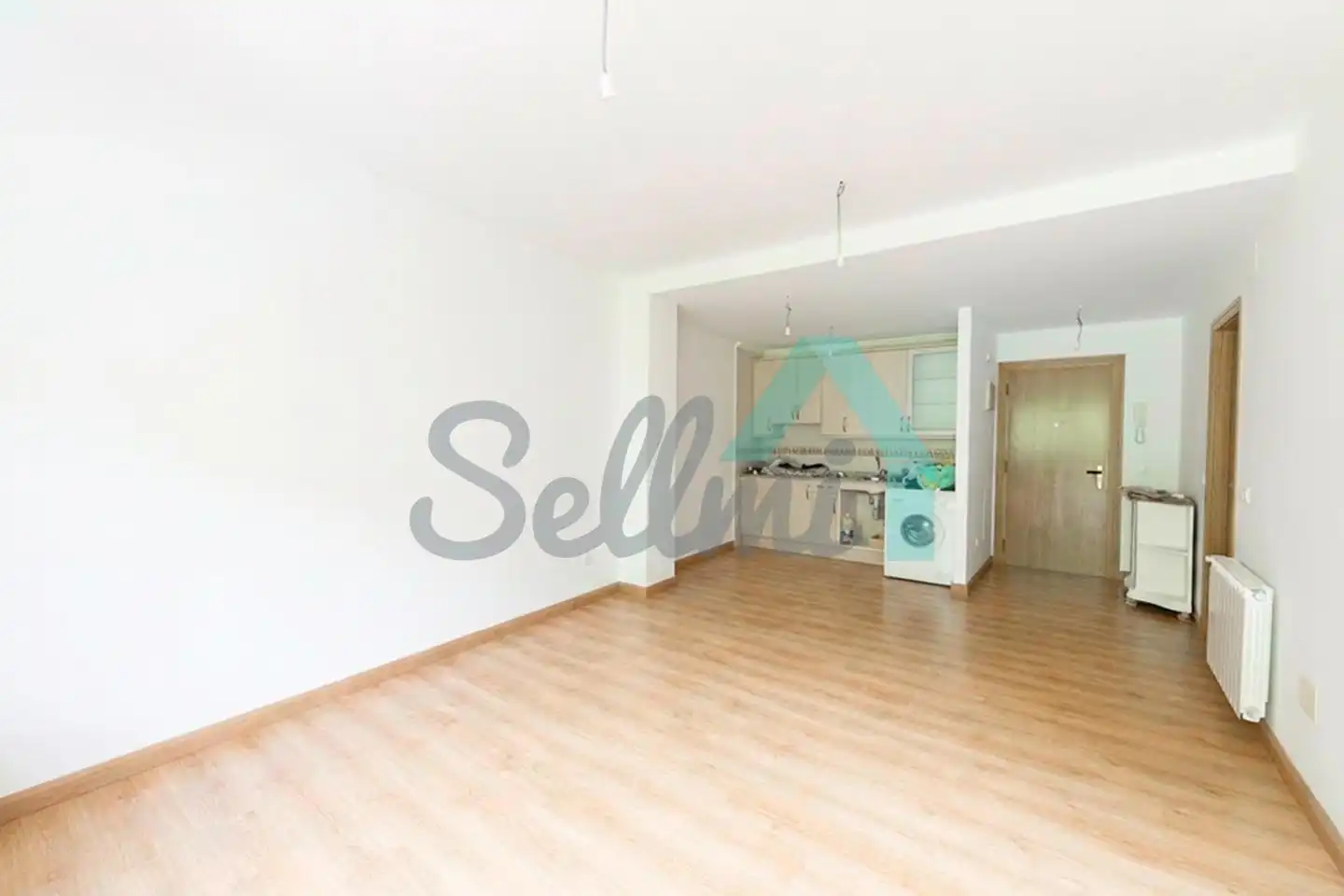 Küche von Wohnung zum Verkauf in Aller mit Heizung, Terrasse und Abstellraum